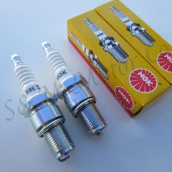 NGK SPARK PLUG BSA A50 A65 TRIUMPH T100 TR6 T120 TR7 T140 BONNEVILLE 60-0911